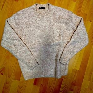 Beautiful Simons sweater